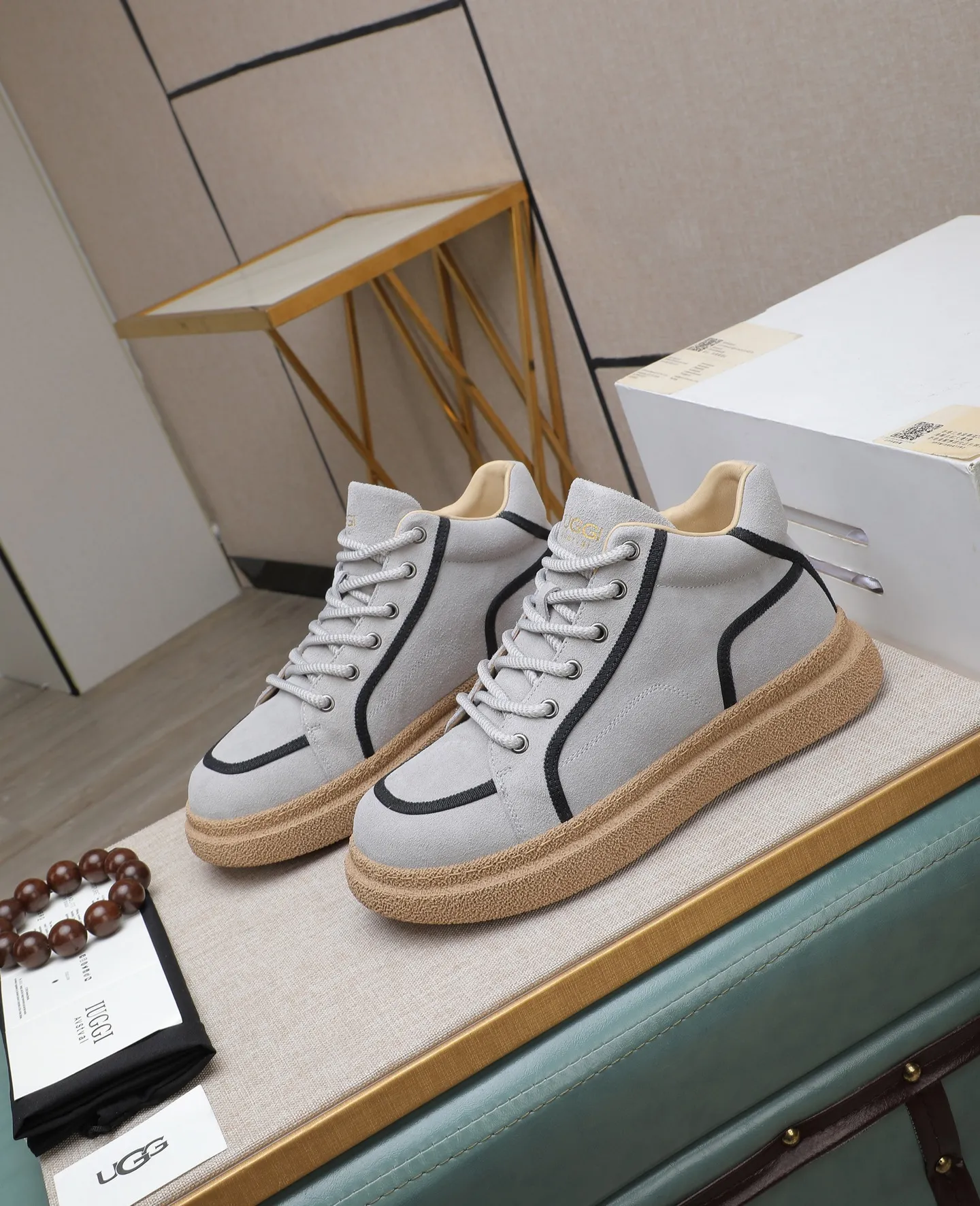 Men's shoes 💰600 IUGGI new retro presbyopia men's shoes, casual and versatile, full of high-end sense, fashionable, luxury and personalized style, joint style, retro presbyopia factor, full of handsome style, first layer suede cowhide, wool lining, rubber outsole, light and non-slip size: 39-44
